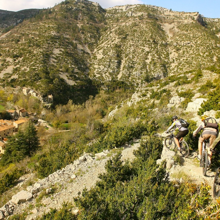 grande traversée du massif central, cévennes à la mer