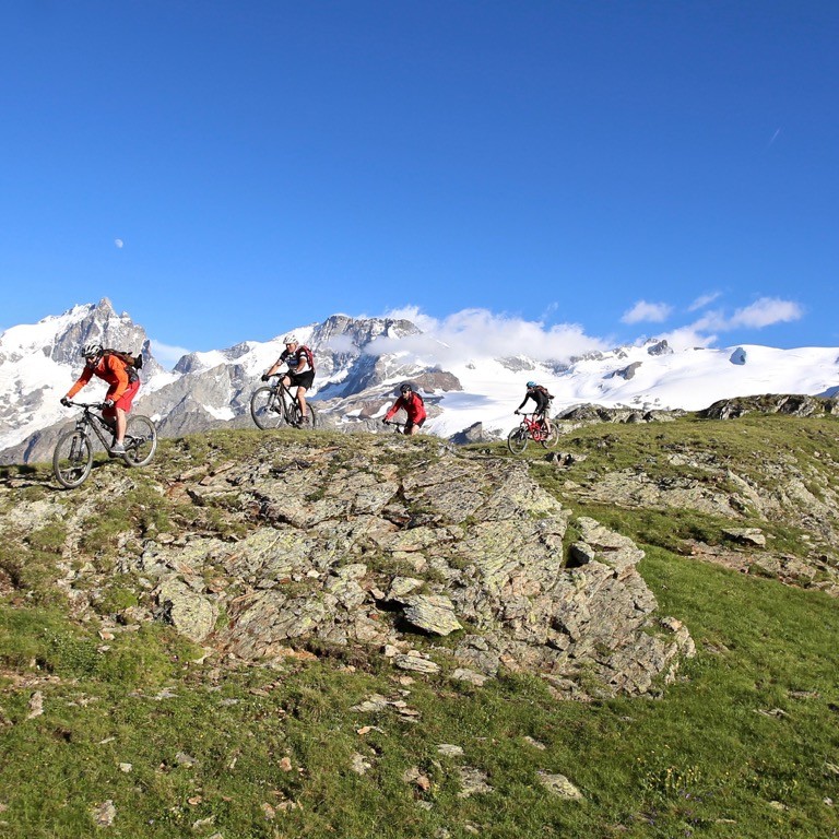 ultra raid de la meije, grande traversée vtt des hautes alpes, traverséee vtt des alpes, Fabuleuse traversée des Alpes, Grande traversée des Hautes Alpes, Enduro Trip® Oisans, Grande traversée des Hautes-Alpes