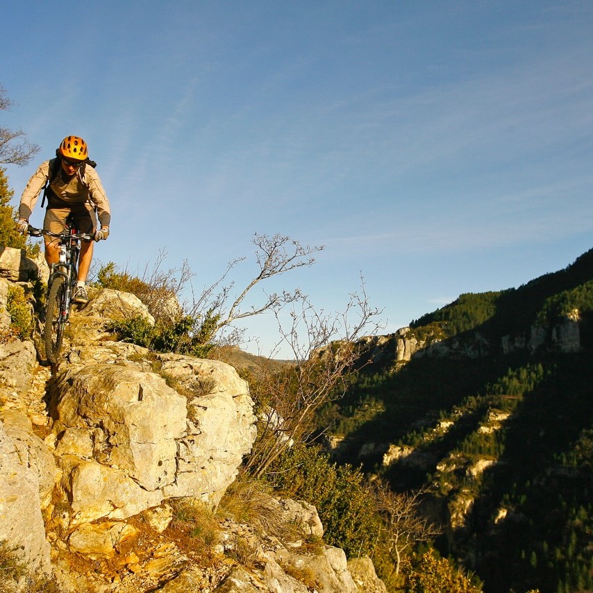 raid vtt sur les grands causses 