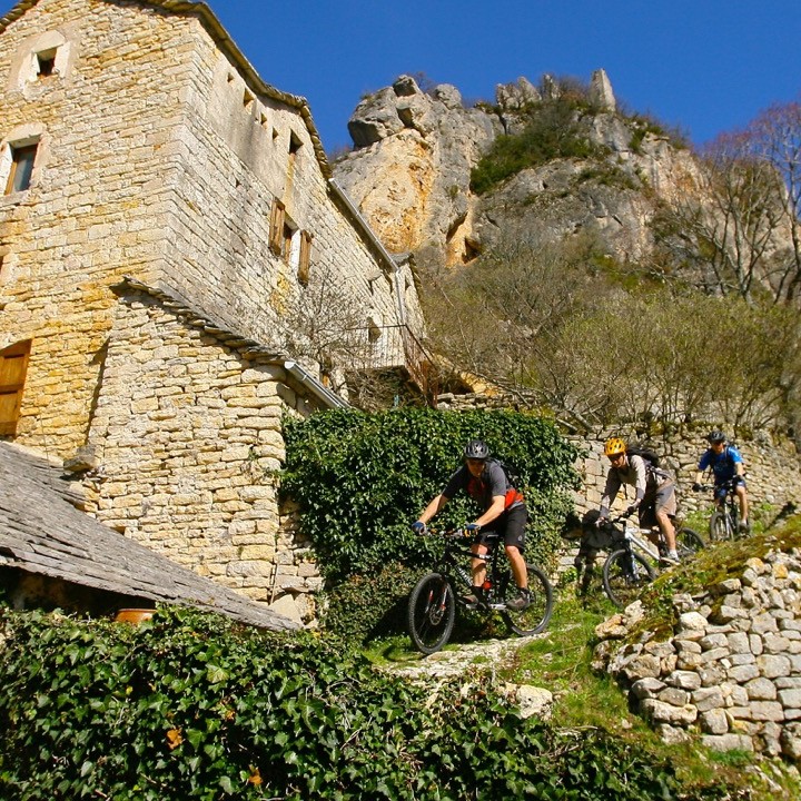 raid vtt sur les grands causses 