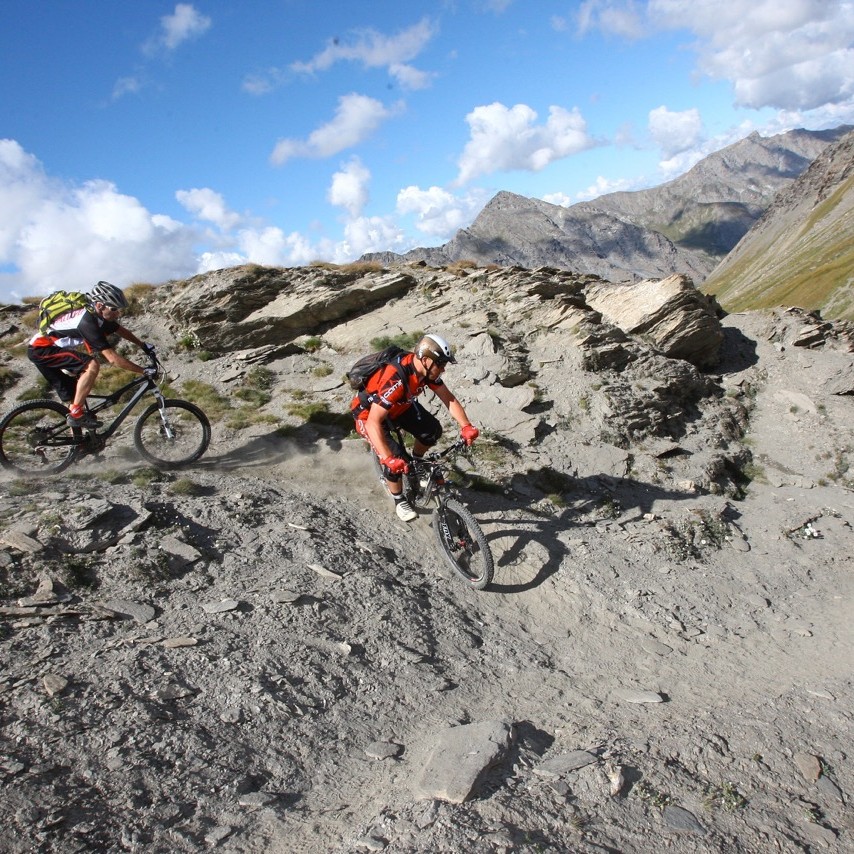 tour vtt du Queyras, Séjour vtt enduro dans le Queyras, Enduro Trip Queyras, Queyrastafary, Grande traversée des Hautes-Alpes