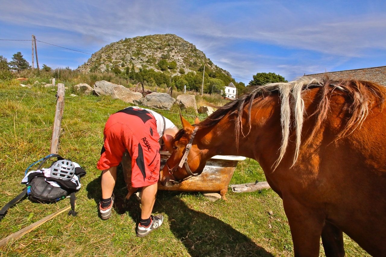 séjour vtt en haute loire, séjour vtt en Haute-Loire, raid vtt grande traversée de l'Ardèche, grande traversée du Massif central, la bonne étoile du Velay