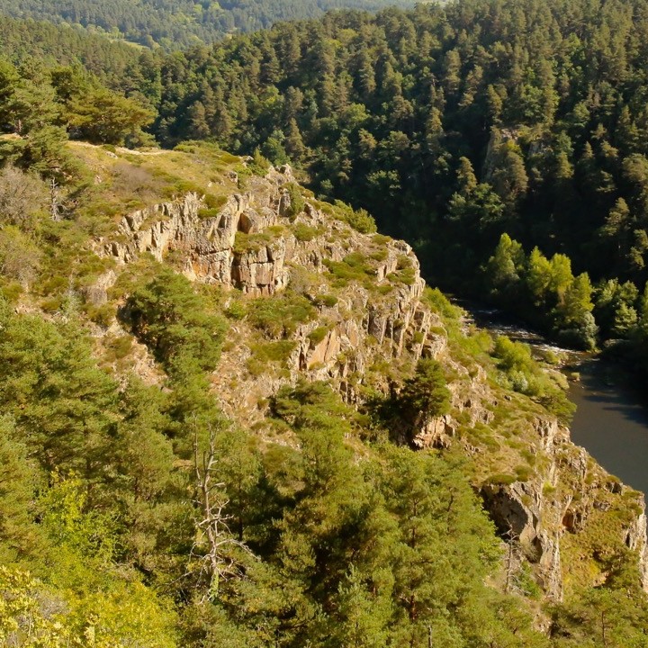 séjour vtt en haute loire, séjour vtt en Haute-Loire, raid vtt grande traversée de l'Ardèche, grande traversée du Massif central, la bonne étoile du Velay