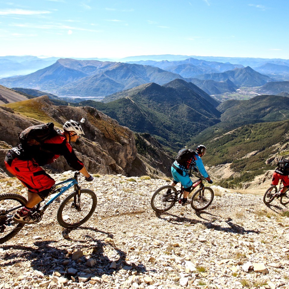 séjour vtt enduro dans le dévoluy, grande traversée vtt des hautes alpes, traverséee vtt des alpes, Fabuleuse traversée des Alpes, Grande traversée des Hautes Alpes, La bonne étoile du Dévoluy, Enduro Trip® Dévoluy, Grande traversée des Hautes-Alpes, Enduro Trip® Dévoluy, Grande traversée des Hautes-Alpes