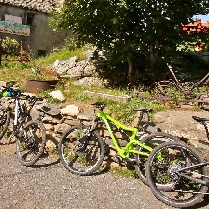 séjour vtt en haute loire, séjour vtt en Haute-Loire, raid vtt grande traversée de l'Ardèche, grande traversée du Massif central, la bonne étoile du Velay