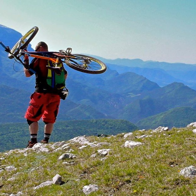 séjour vtt dans le diois, Grande traversée du Vercors, Enduro Trip® Pays Diois, la bonne étoile du Diois, le Gratin dauphinois à vtt, séjour vtt enduro dans le diois