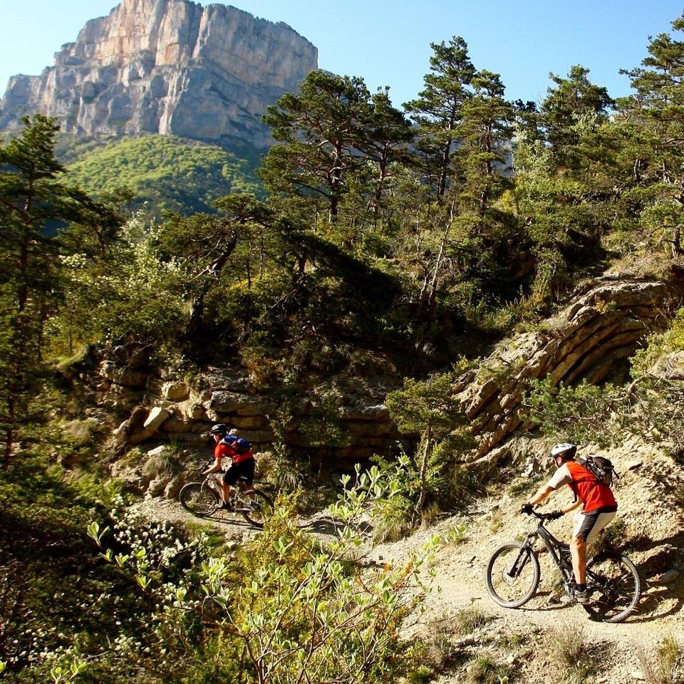 séjour vtt dans le diois, Grande traversée du Vercors, Enduro Trip® Pays Diois, la bonne étoile du Diois, le Gratin dauphinois à vtt, séjour vtt enduro dans le diois