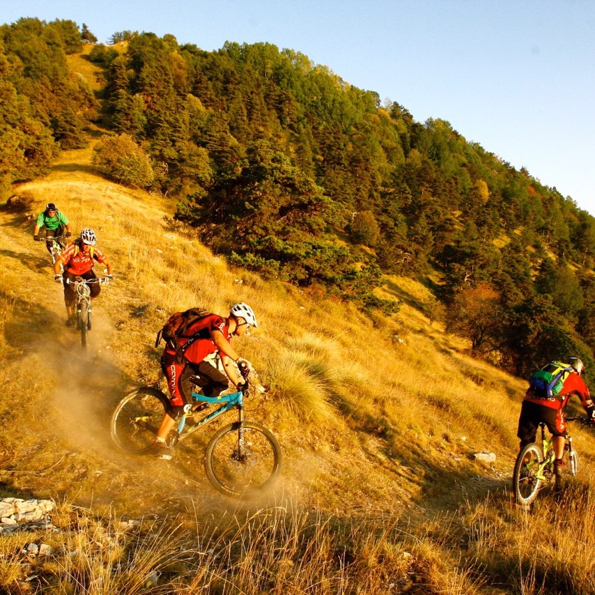 séjour vtt enduro dans le mercantour, traversée vtt des Alpes Fabuleuse traversée des Alpes, Enduro Trip® Mercantour