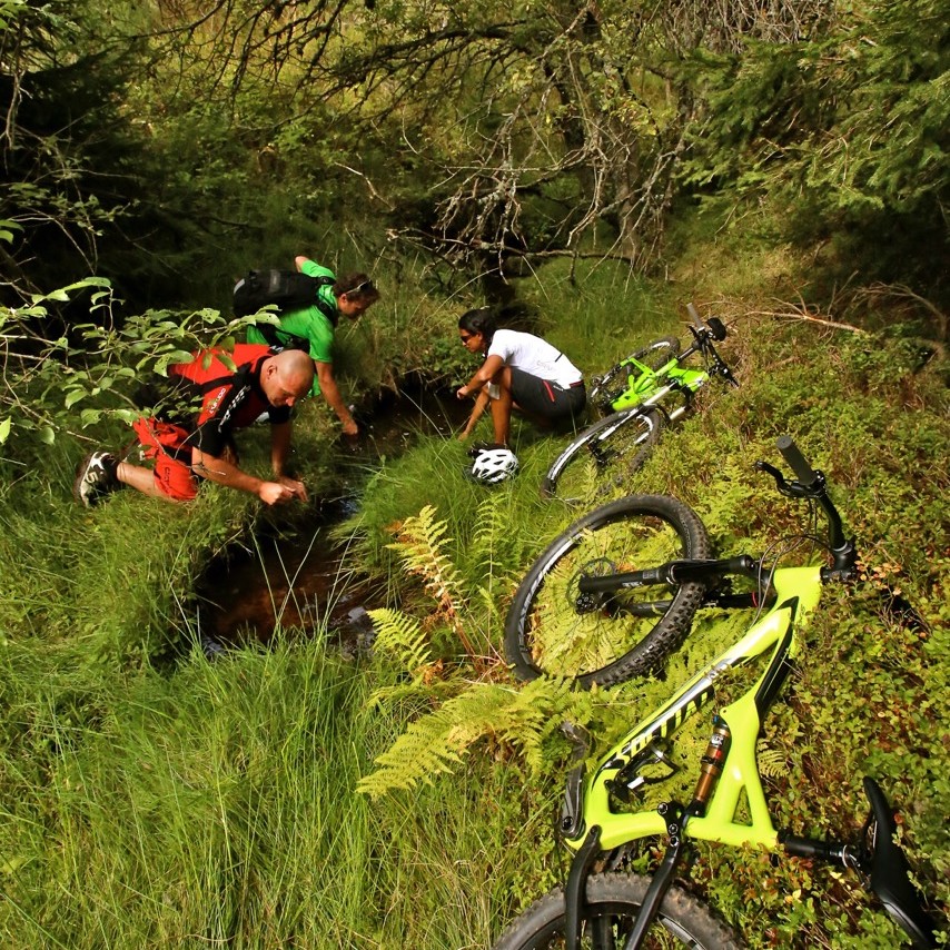 séjour vtt en haute loire, séjour vtt en Haute-Loire, raid vtt grande traversée de l'Ardèche, grande traversée du Massif central, la bonne étoile du Velay